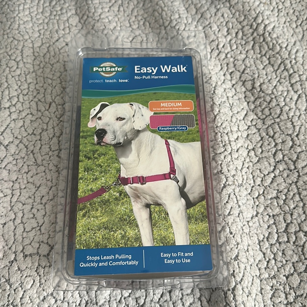 PetSafe Easy Walk no-pull Harness, size M
